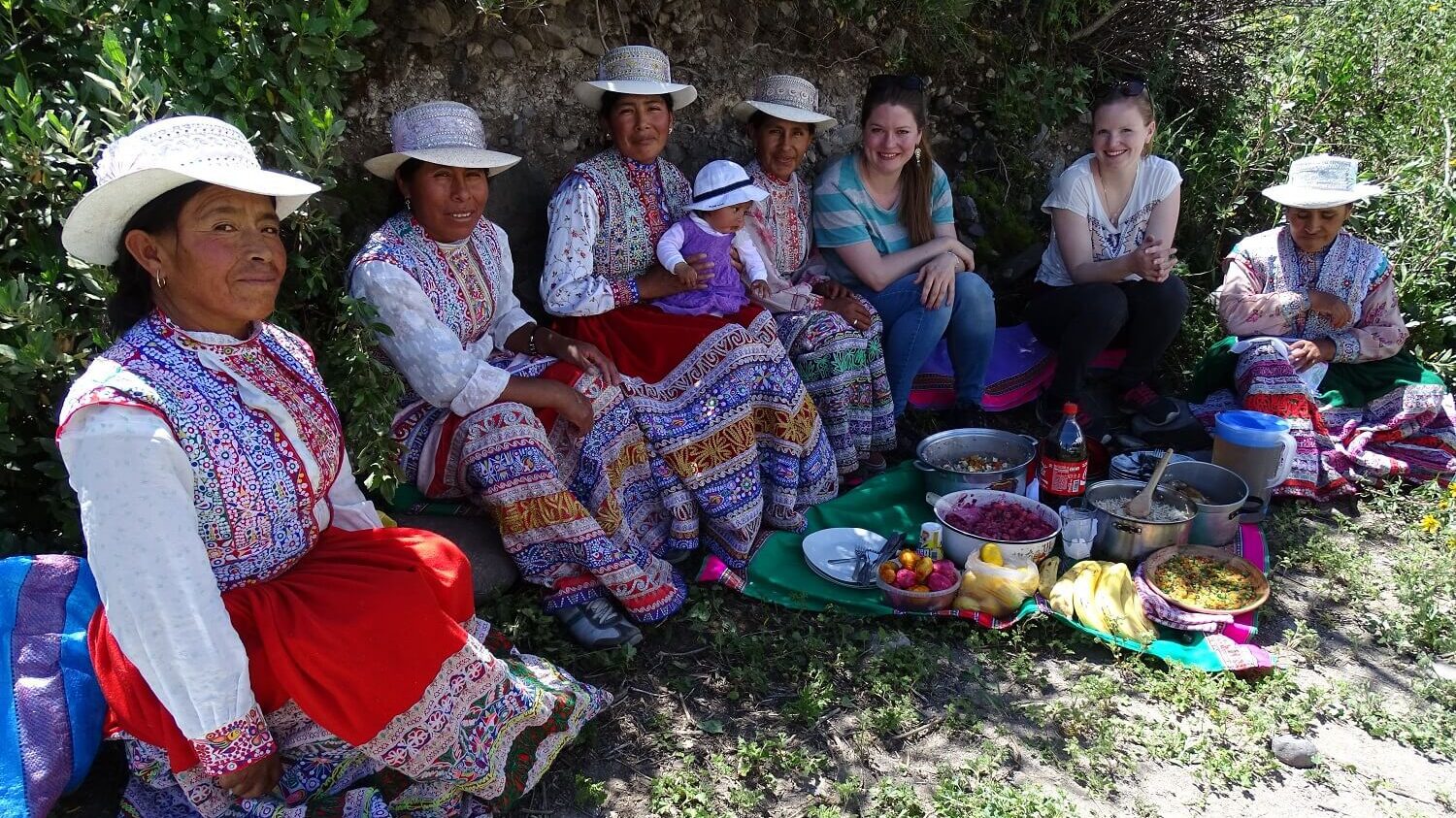 Travelers and locals enjoying a picnick in Coporaque, Colca Canyon, Peru | RESPONSible Travel Peru