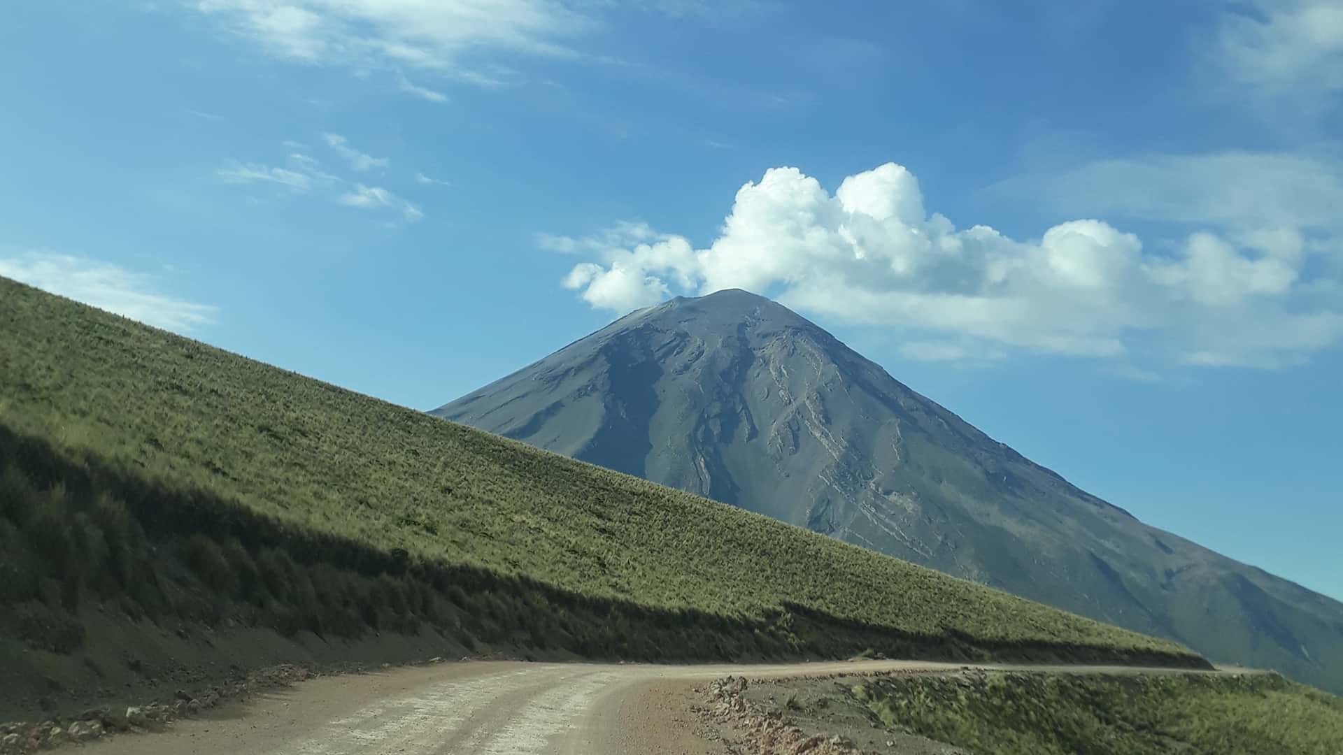 11Traveling towards the Misti Volcano - RESPONSible Travel Peru