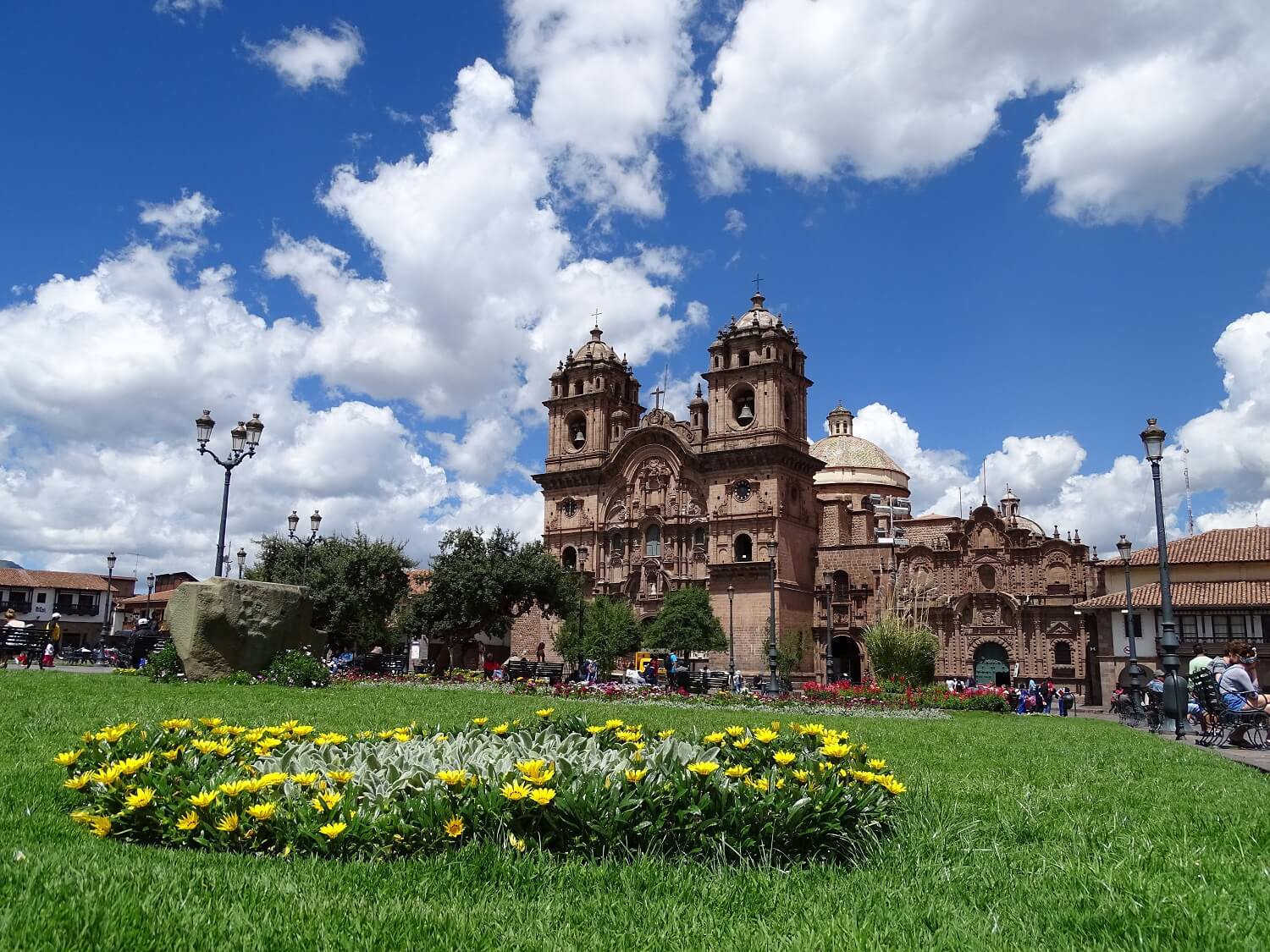 11The Iglesia de la Companía de Jesús with a beautiful interior is worth a visit. | RESPONSible Travel Peru
