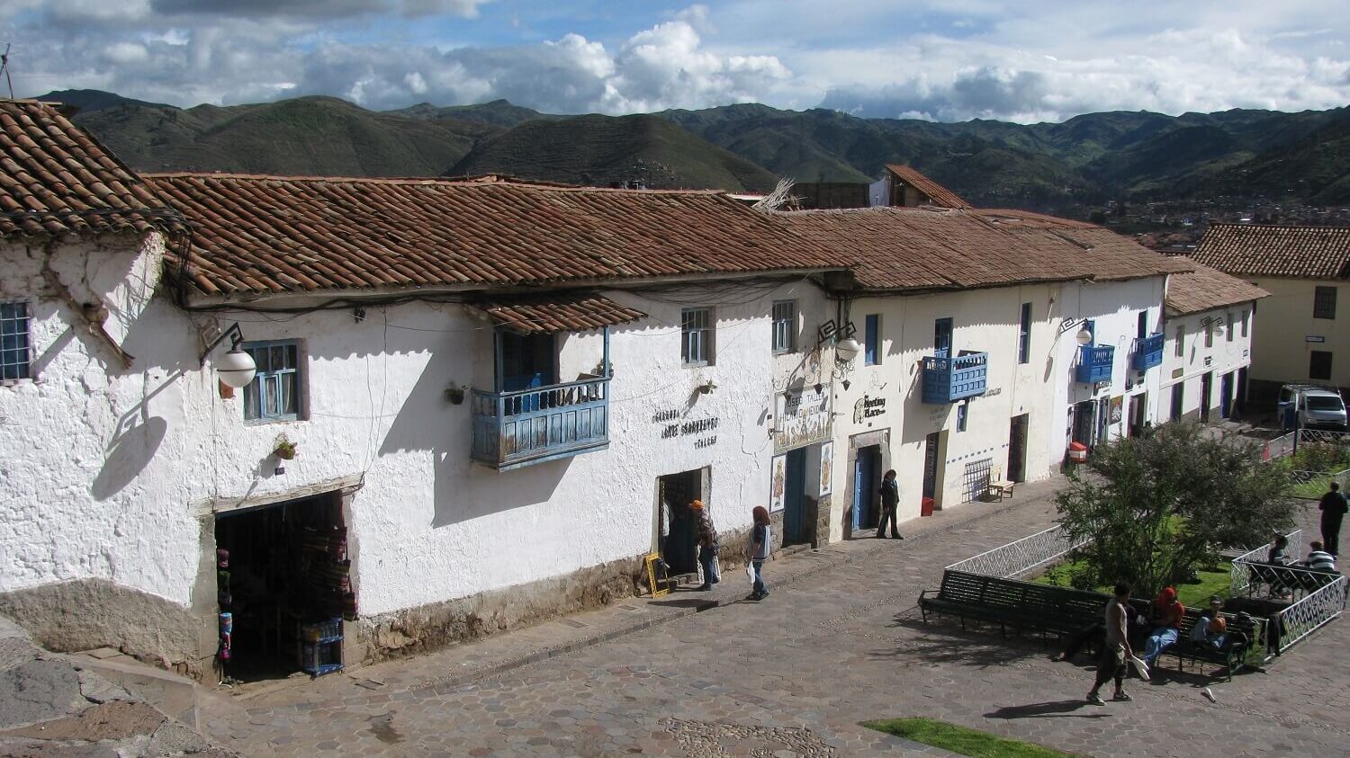 Square of San Blas neighbourhood, Cusco. Visit Cusco alternatively with RESPONSible Travel Peru!