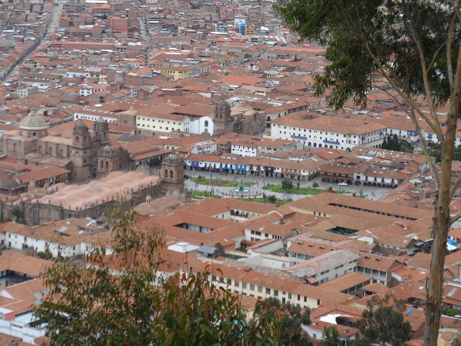 11View to the historic center of Cusco, with the Plaza de Armas, churches and tiled rooftops. Visit Cusco alternatively with RESPONSible Travel Peru!