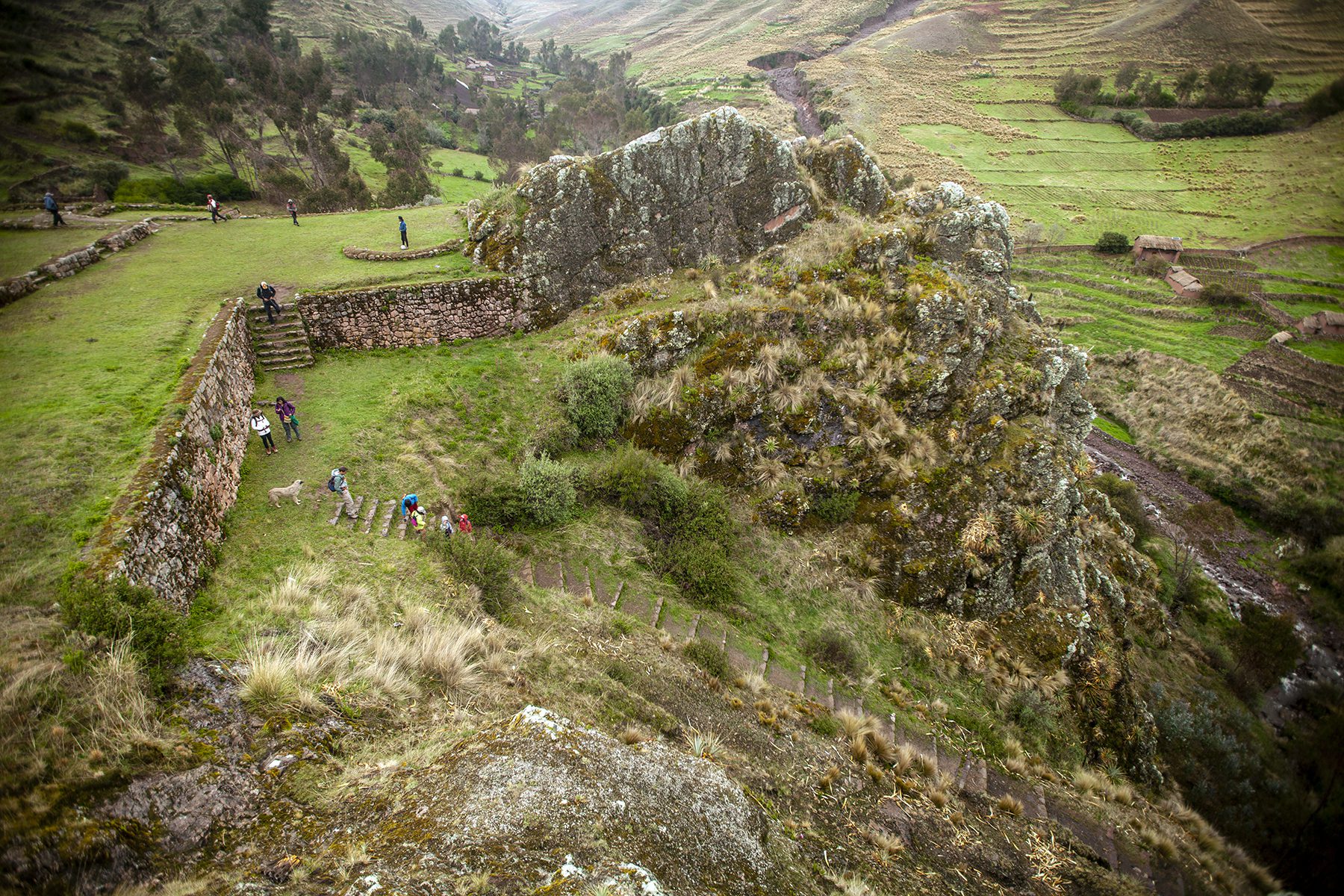 11Time for a lunch stop in the middle of what was once an Inka fortress | Responsible Travel Peru