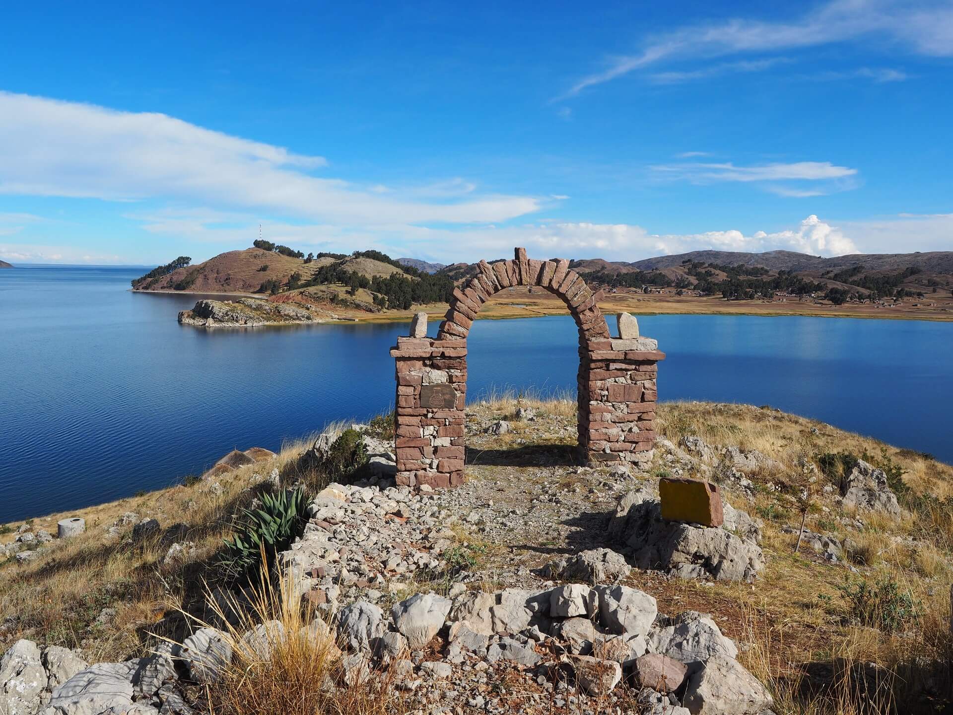 11A stone gate at the top of Tikonata Island, Lake Titicaca | RESPONSible Travel Peru