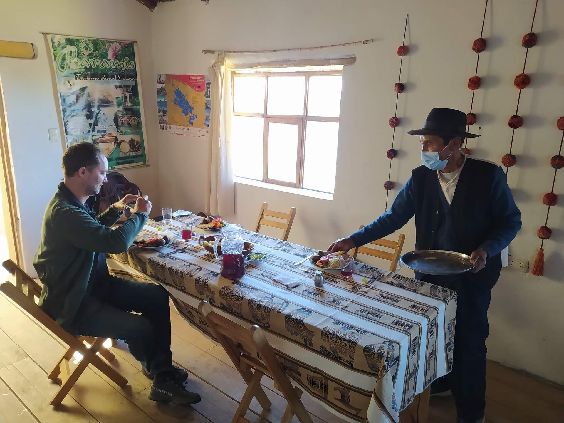 Lunch in a community homestay at Lake Titicaca, Peru, during Covid times. | RESPONSible Travel Peru