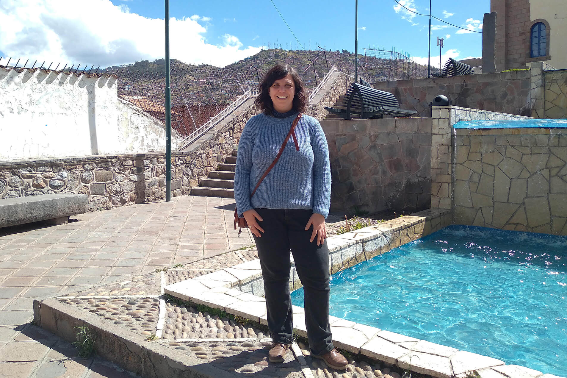 Indie at Plazoleta Tricentenario, Cusco city